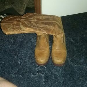 Cowboy boots (womens)